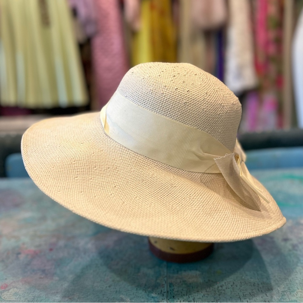 Vintage Straw Wide Rimmed Hat - Picture 4 of 11